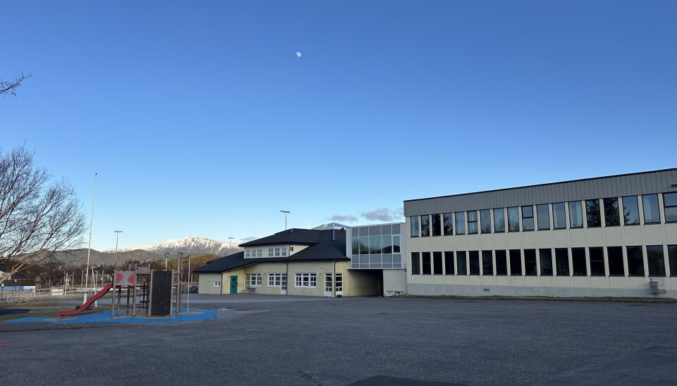 Stokksund skule tar i mot elever fra Moltu og Leikanger skule om sammenslåingen skulle skje.