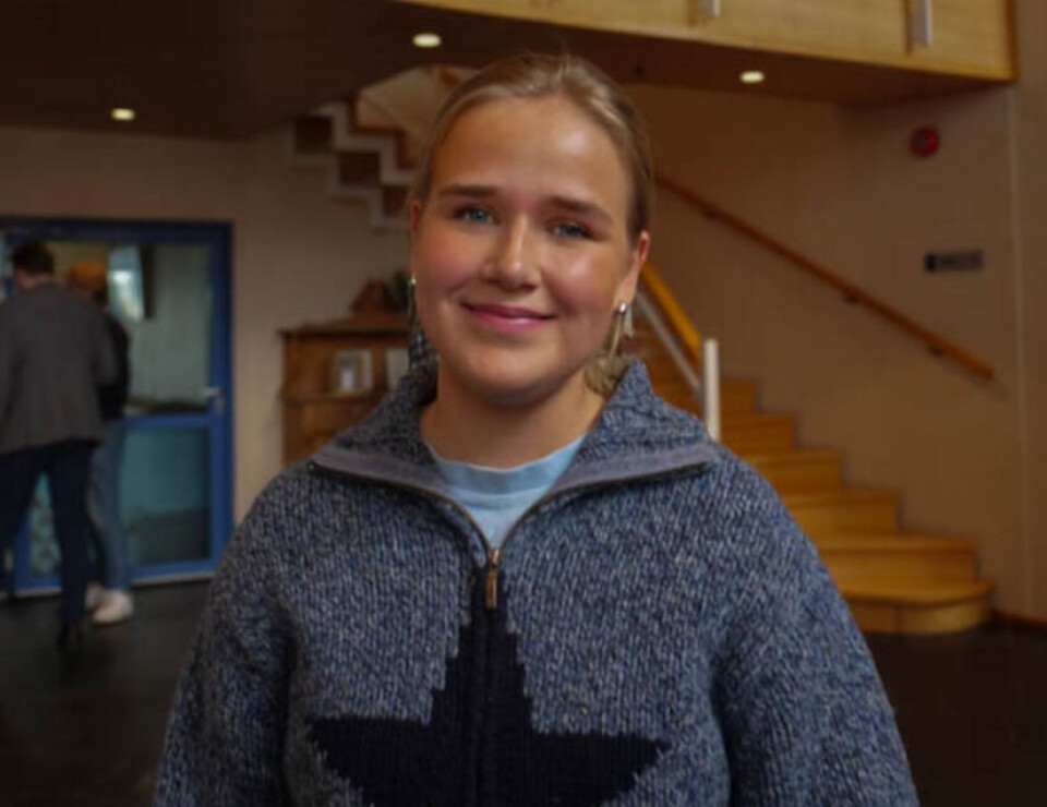 Selma Simonsen var en av folkehøgskole elevene som styrte debatten på Sunnmøre Folkehøgskole.