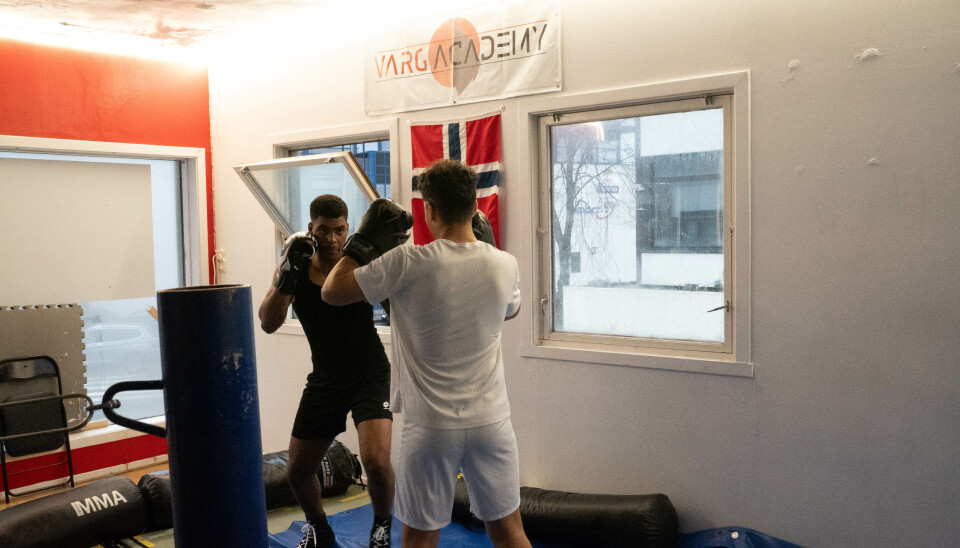 FOKUSERT: det var fullt kjør på matta i det økta var i gang.