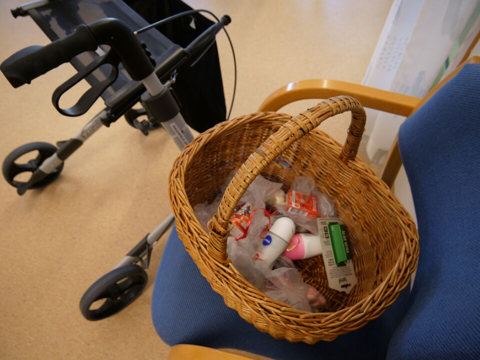 PREMIER: Deltakerne i bingoen får velge mellom nyttige og spennende premier fra kurven.