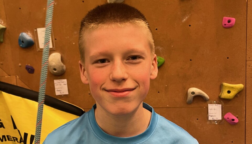 IKKE SKUMMELT: Collin Kroken-Bruvoll syntes ikke det er skummelt å være i toppen av veggen.