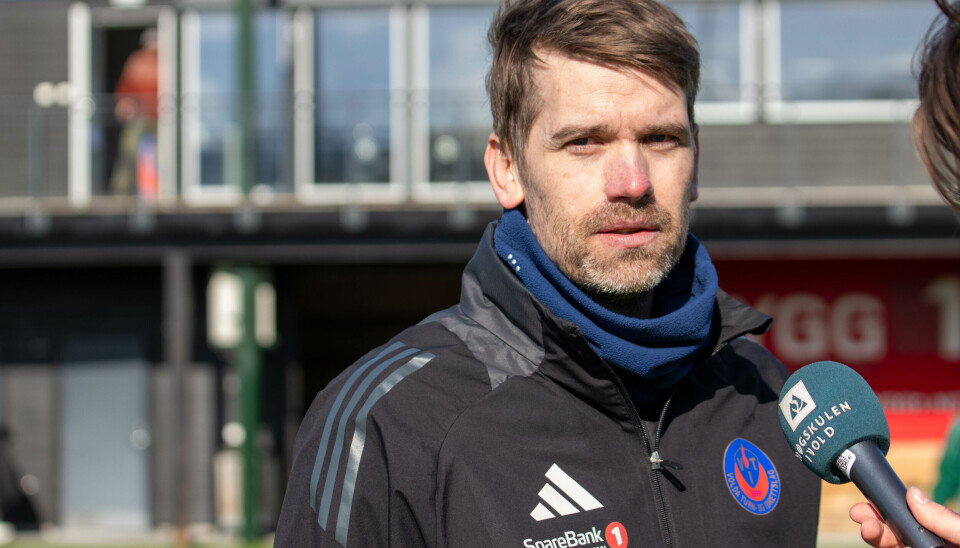 FORNØYD: Hovedtrener, Arild Hagen Bakke kunne se seg fornøyd ved kampslutt, til tross for en sen utligning av bortelaget.