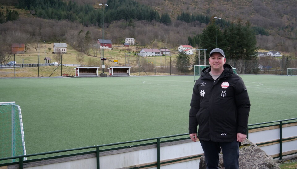 RIVER PLATE: Leder i Gursken IL, Jan-Arild Vik erkjenner problemet med gummigranulat.