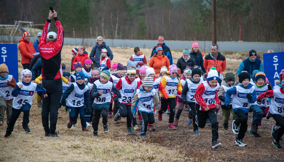 STARTSKUDD: Barna ga full gass fra starten av.