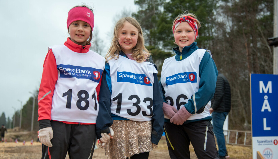 FORNØYDE: Elma Klokk, Olava Bergmann og Ingrid Lied var fornøyde med egen innsats.