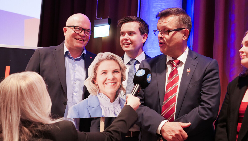 Ålesund: Sylvi Listhaug møtte opp i pappform under valgvaken.