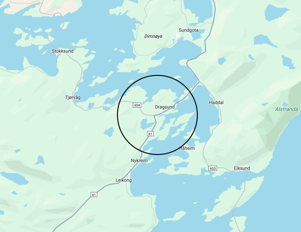OMRÅDET: Politiet meldte natt til mandag at de søkte i området Myrvåg i Herøy kommune.