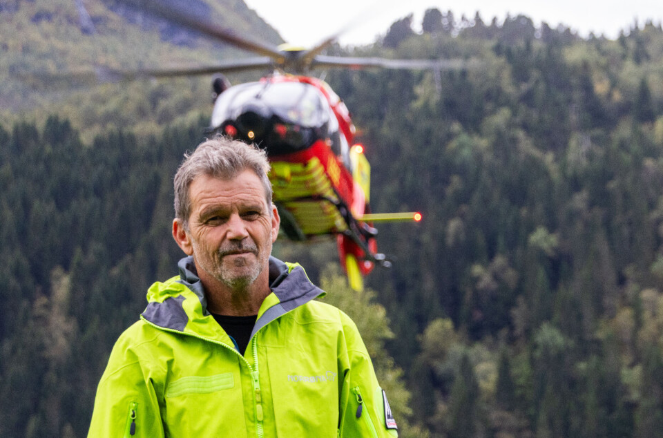 ØKT HELIKOPTERAKTIVITET: Øvingsleder Helset varslet i forkant av aksjonen om helikopteraktivitet i området.