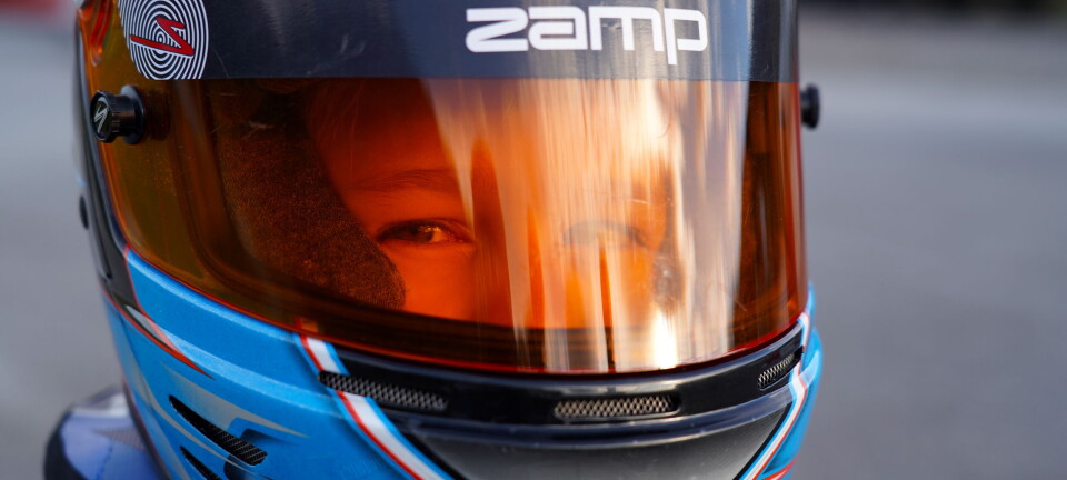 Sofia (8) kjører gokart
